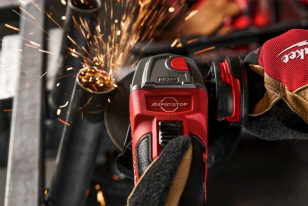 Аккумуляторная УШМ125 мм с тормозом и ползунковым выключателем M18 FSAG125XB-0X